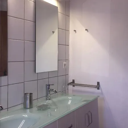 Les Magnans Апартаменты *